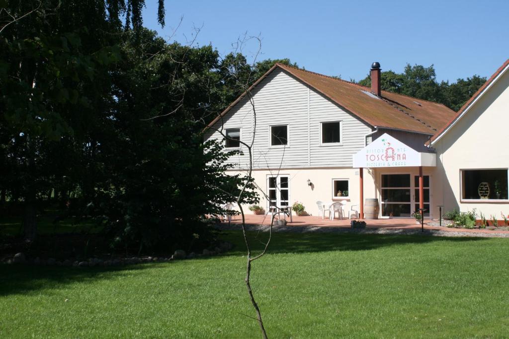 Toscana Restaurant And Bed & Breakfast Padborg Buitenkant foto